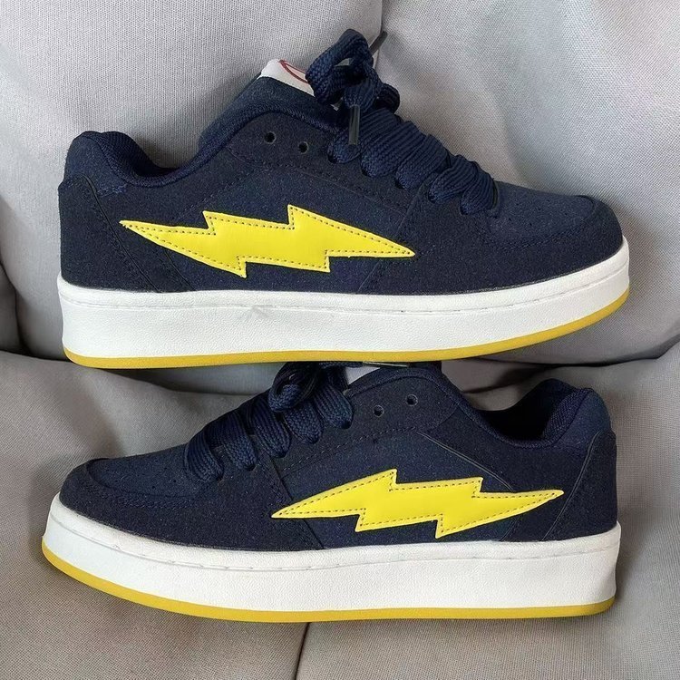 Versatile Lightning Board Shoes Are Fashionable, Casual, Breathable, Non Slip, Lightweight, Comfortable, And Low Top Women's Shoes