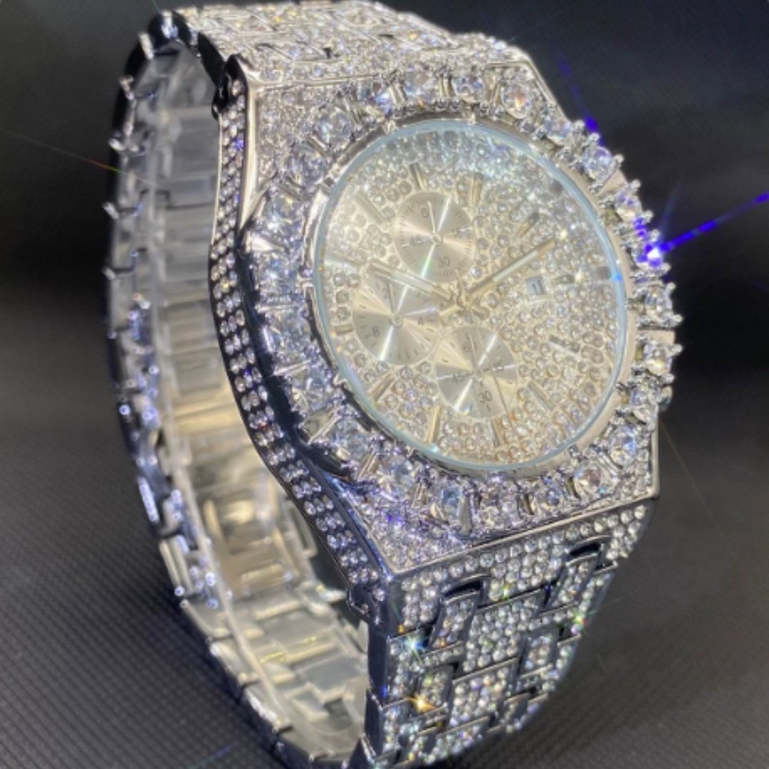 Men's Diamond-encrusted Watch With A Modern Understated Luxury Style