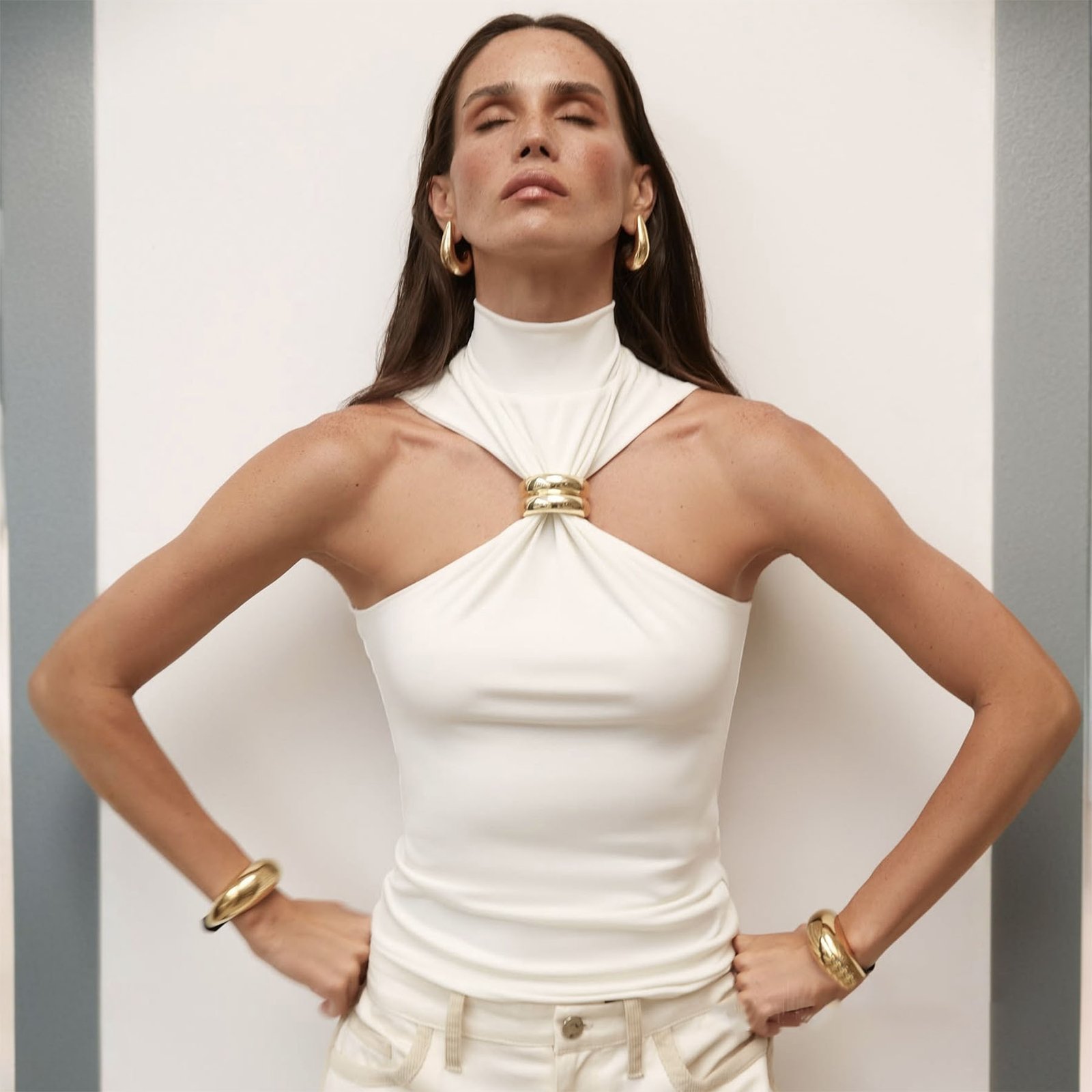 Gold Ring Sleeveless Cold-shoulder Stretch Top - Image 6